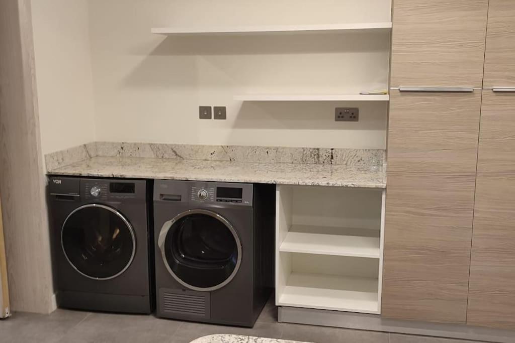 Capital M By Bednbeyond Dehali Line, Westlands Nairobi, Kenya Apartment ภายนอก รูปภาพ